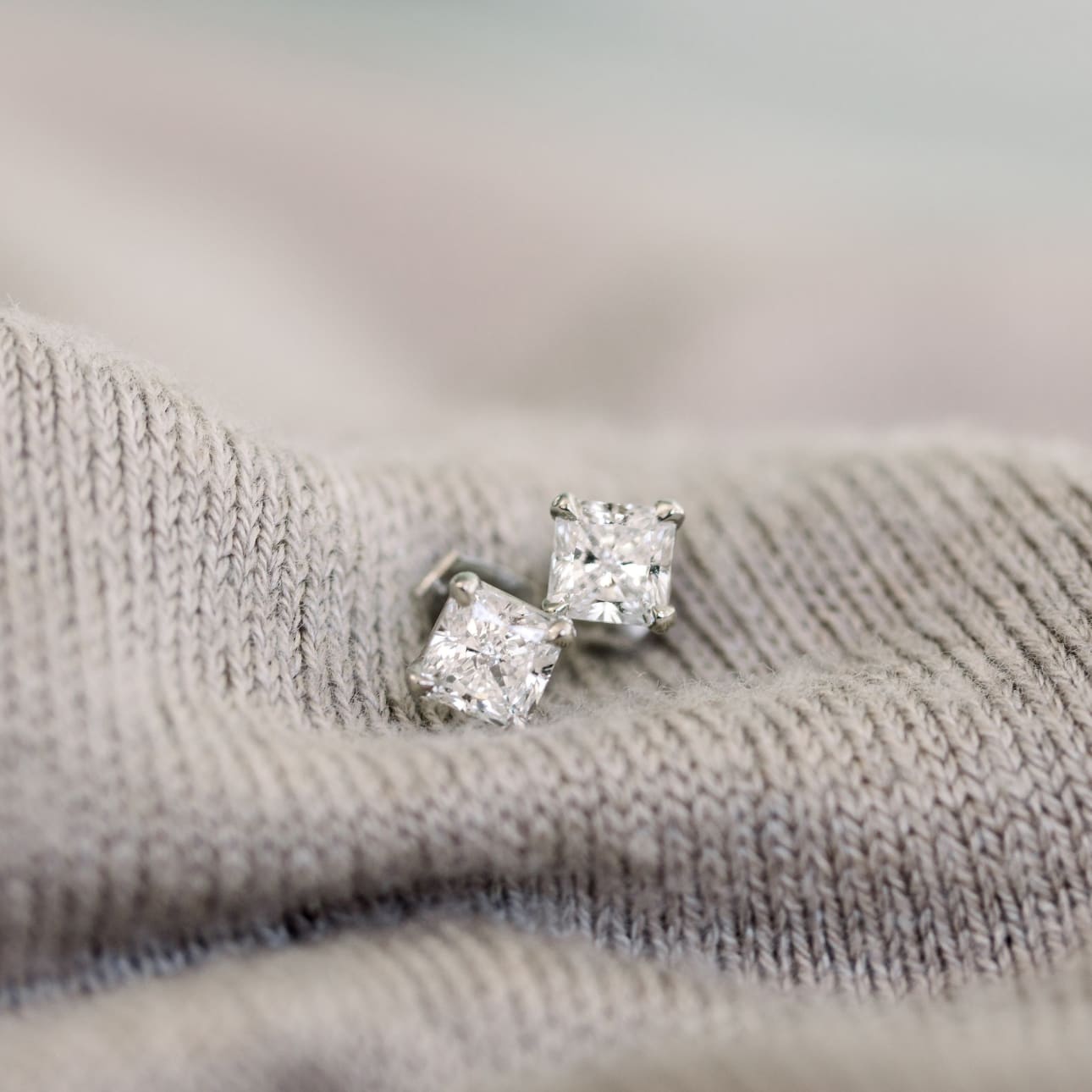 Solitaire Stud Earrings with 1.0 CT-3.0 CT Radiant Cut Moissanite