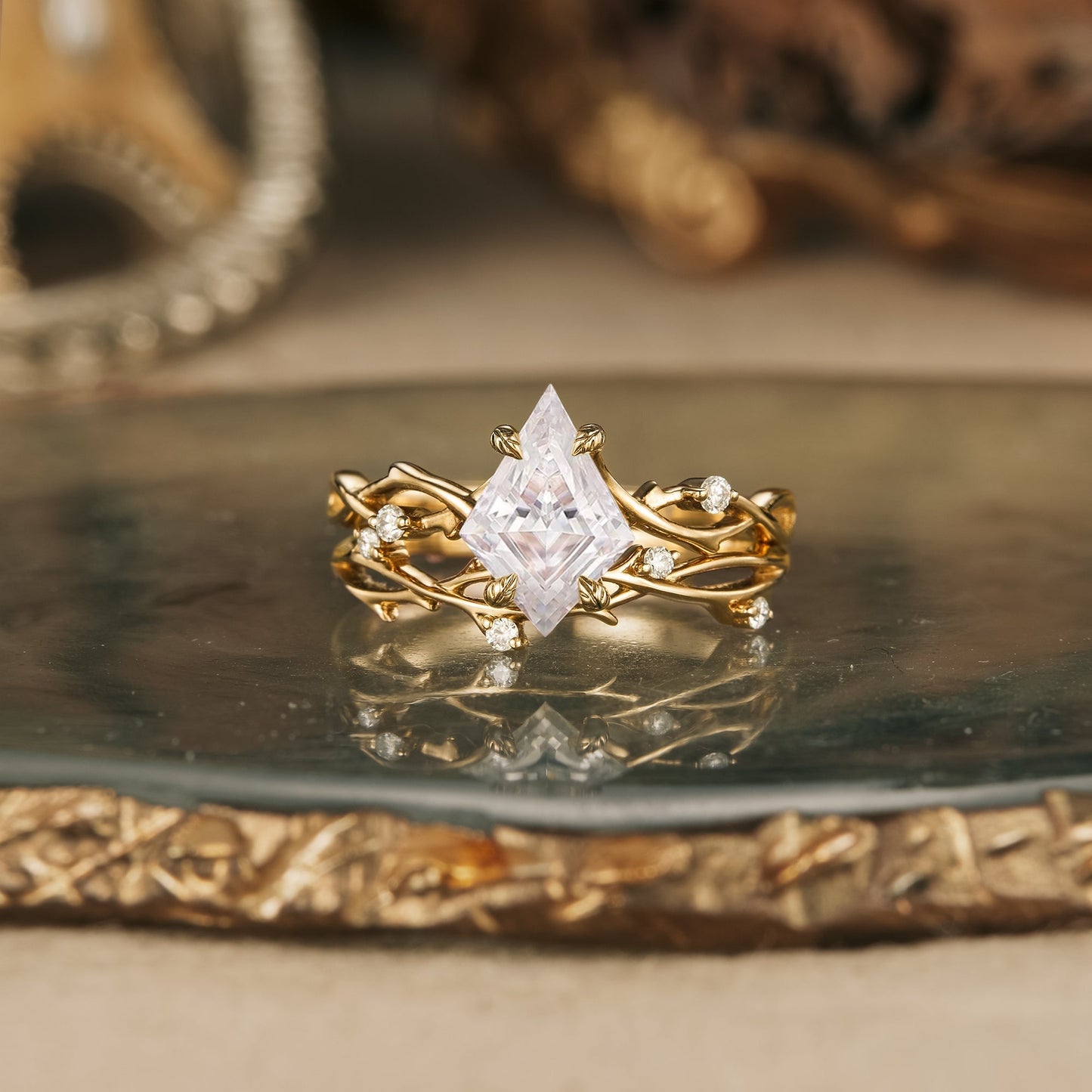 1.25 CT Kite Shaped Moissanite Diamond Bridal Set With Twig Setting