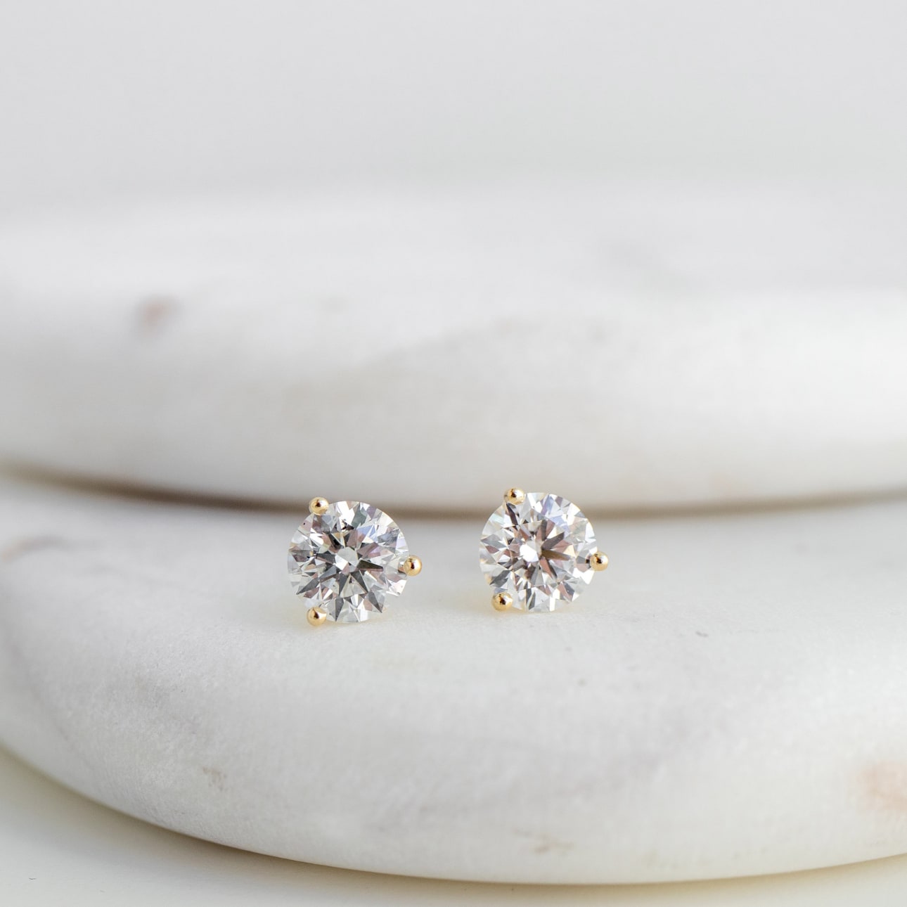 Solitaire Stud Earrings with 0.70 CT-1.50 CT Round Cut Moissanite