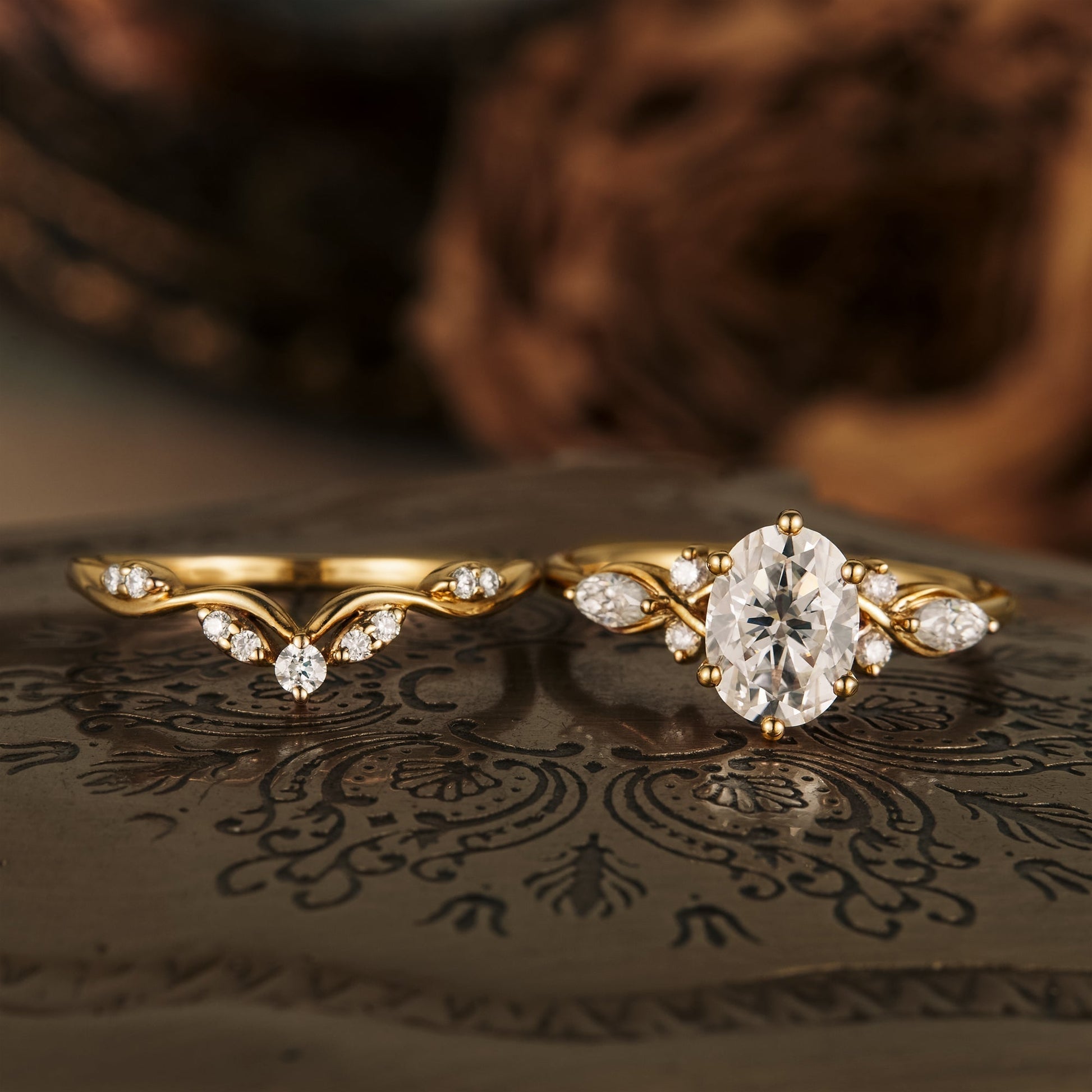 Oval moissanite diamond bridal set with vintage setting