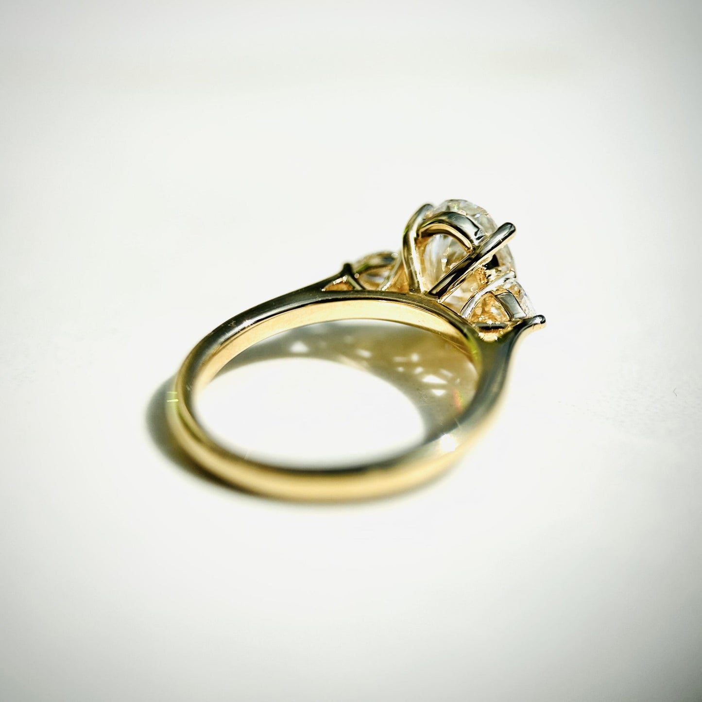 3.0 CT Round E/VS1 CVD Diamond Three Stone Engagement Ring