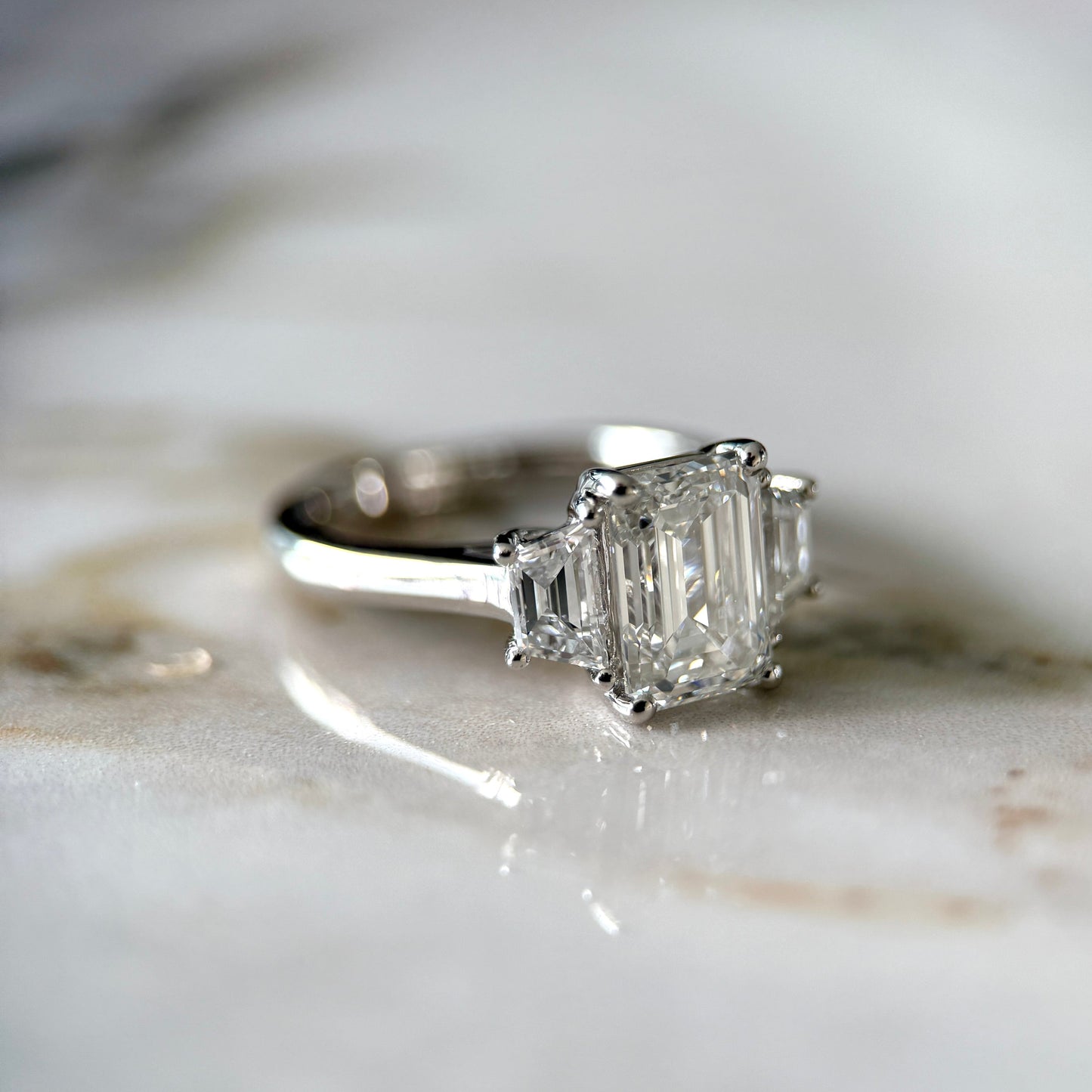 1.80 CT Emerald E/VS1 CVD Diamond Three Stone Engagement Ring