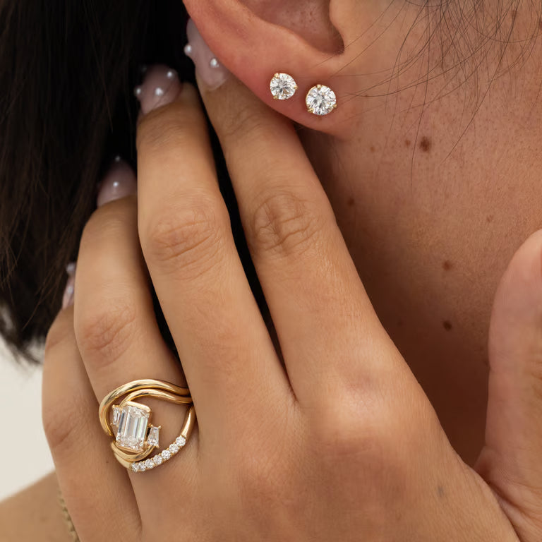 Idalia- Curved Wedding Band