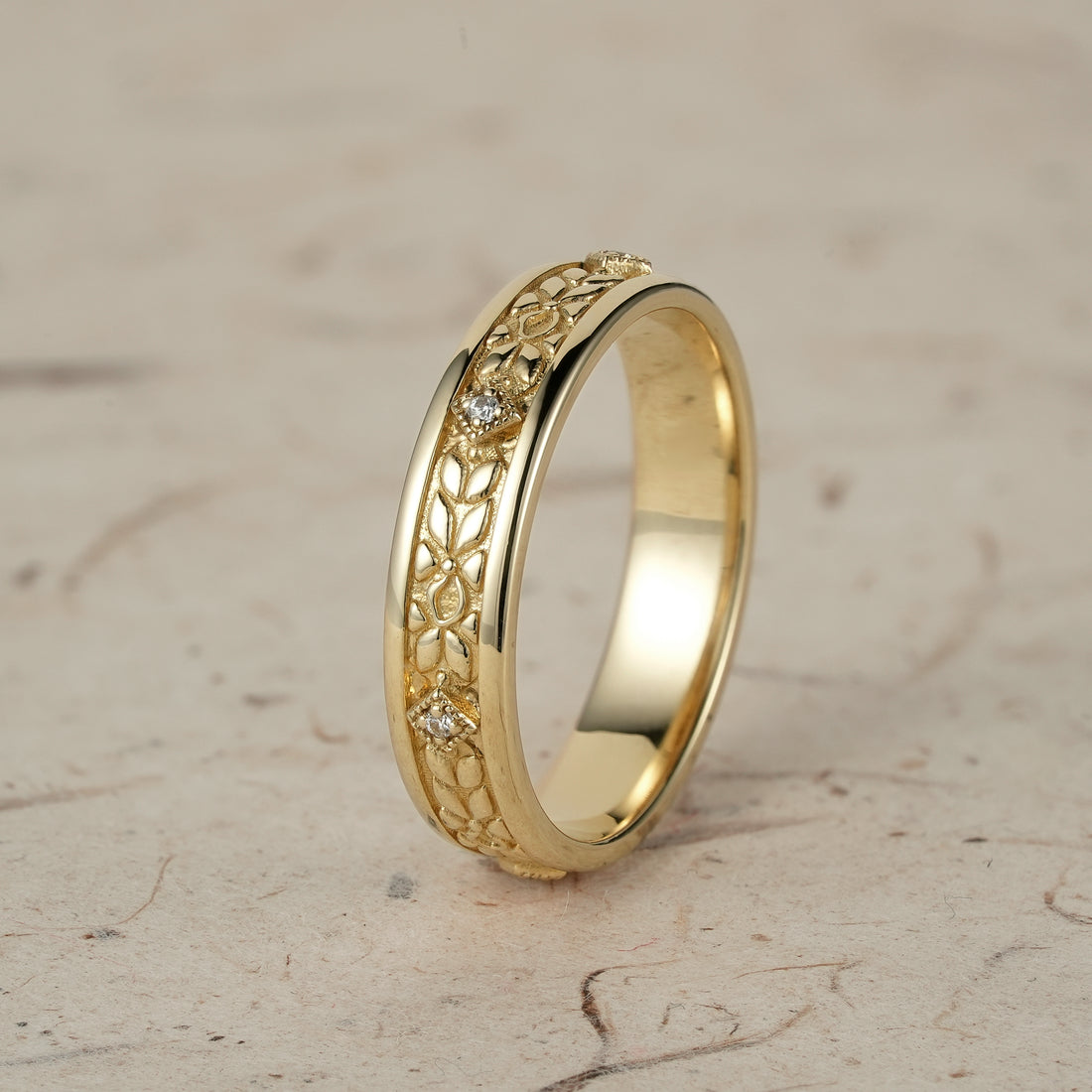 Vintage Men's Moissanite Leaf Wedding Band