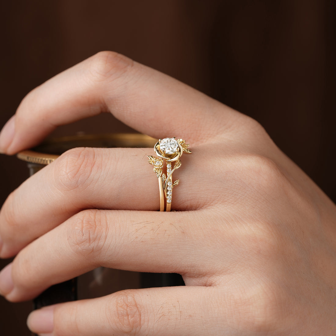 Round shaped moissanite diamond bridal set with vintage setting