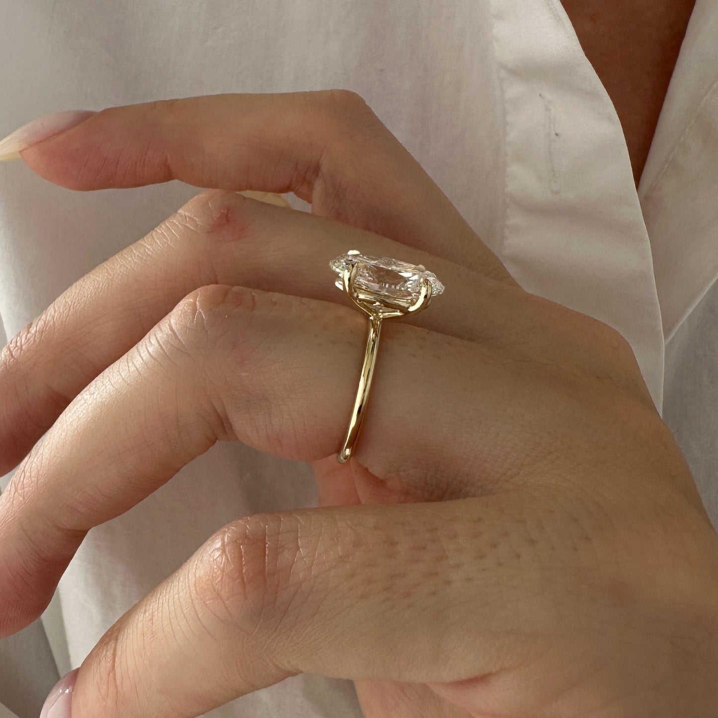 3.0-5.0 CT Oval Cut Lab Grown Diamond solitaire Engagement Ring