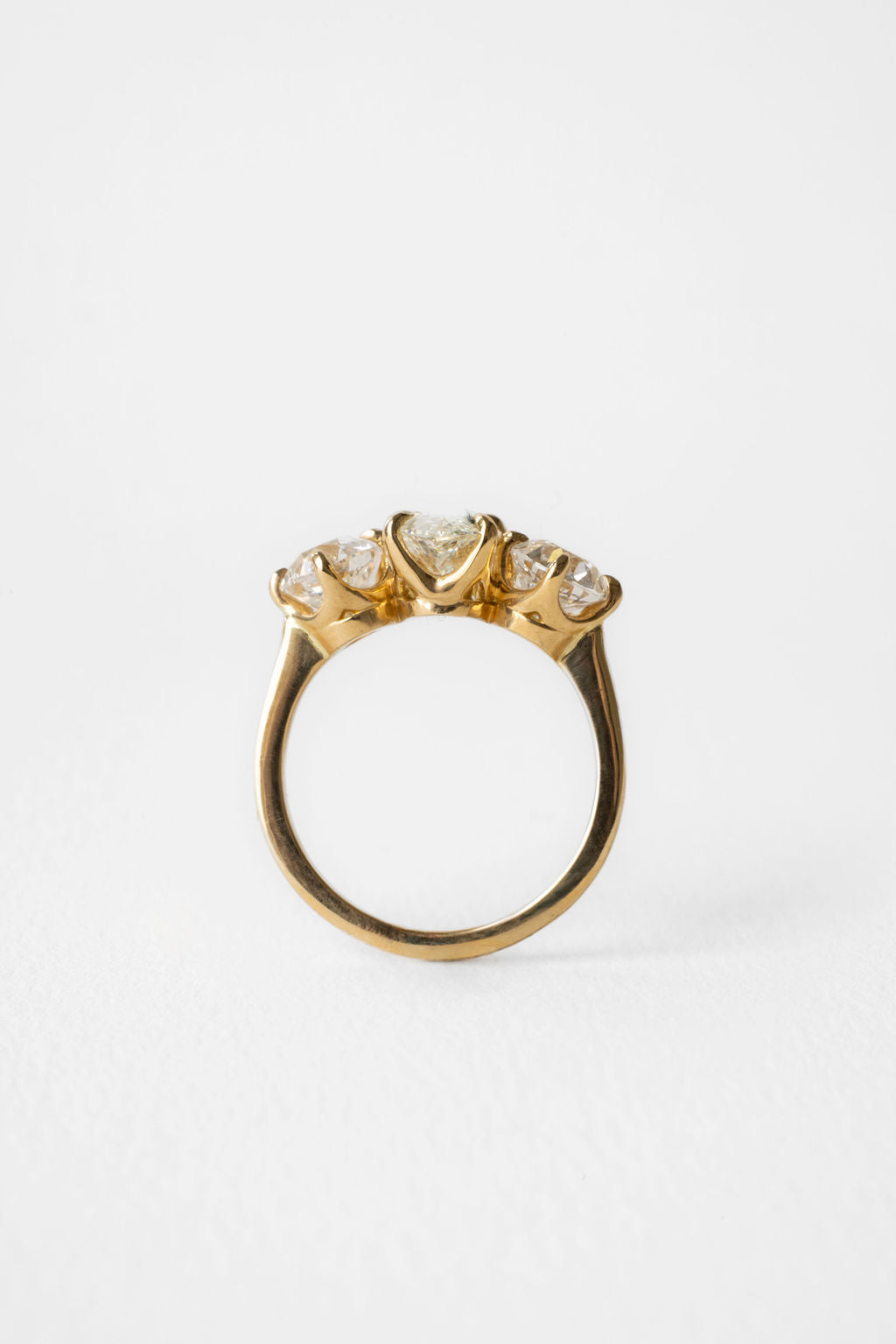 1.50 CT Oval Cut Three Stone Setting Moissanite Engagement Ring