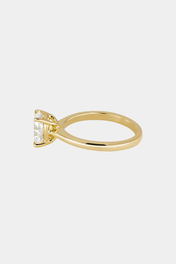 Solitaire Ring with 1.0 CT Oval Cut Moissanite
