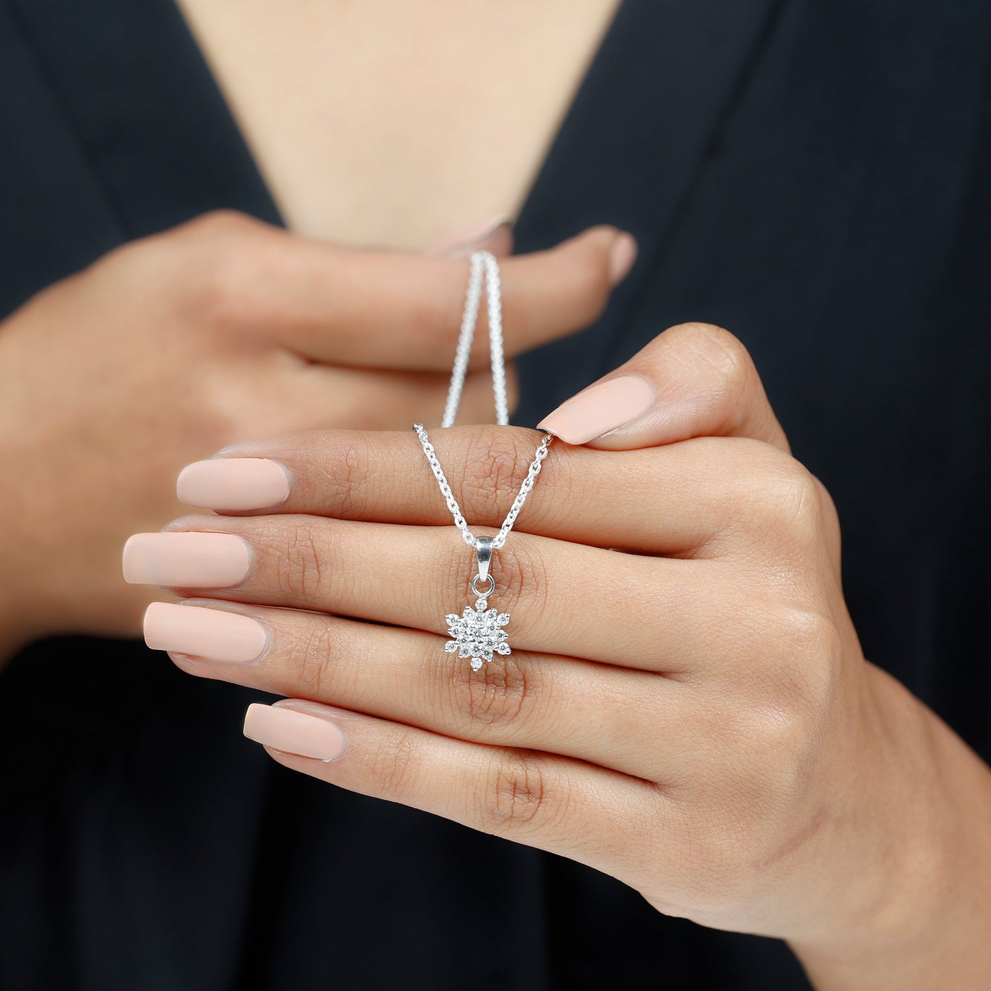 Snowflake Cluster Necklace with 0.85 TCW Round Cut Moissanite