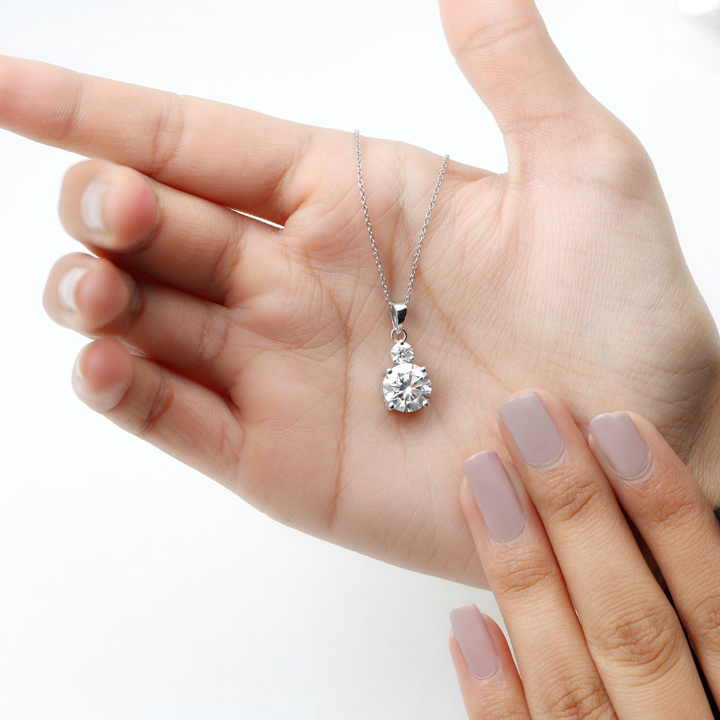Solitaire Minimal Necklace with 3.0 CT Round Cut Moissanite