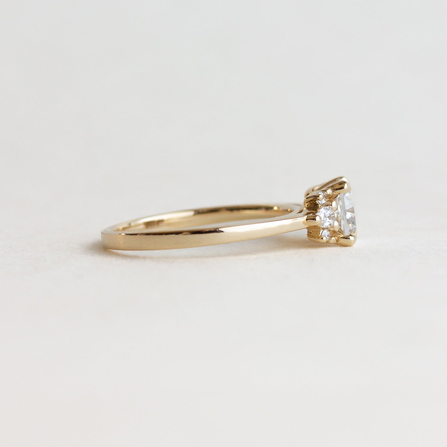1.0 CT Cushion Cut F/VS1 CVD Diamond Cluster Engagement Ring