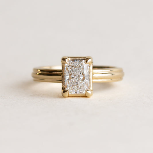 1.3–3.3 CT radiant cut CVD lab grown diamond engagement ring, F color, VS1 clarity, classic prong setting