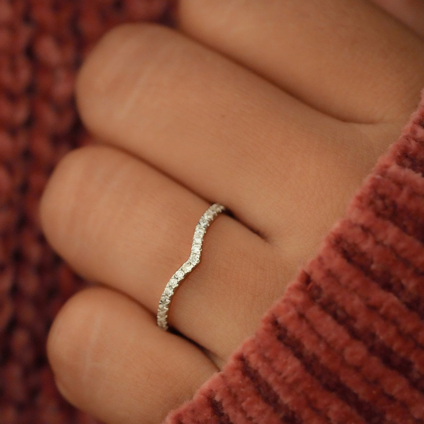 Curved Wedding Band with 0.15 TCW Round Cut Moissanite