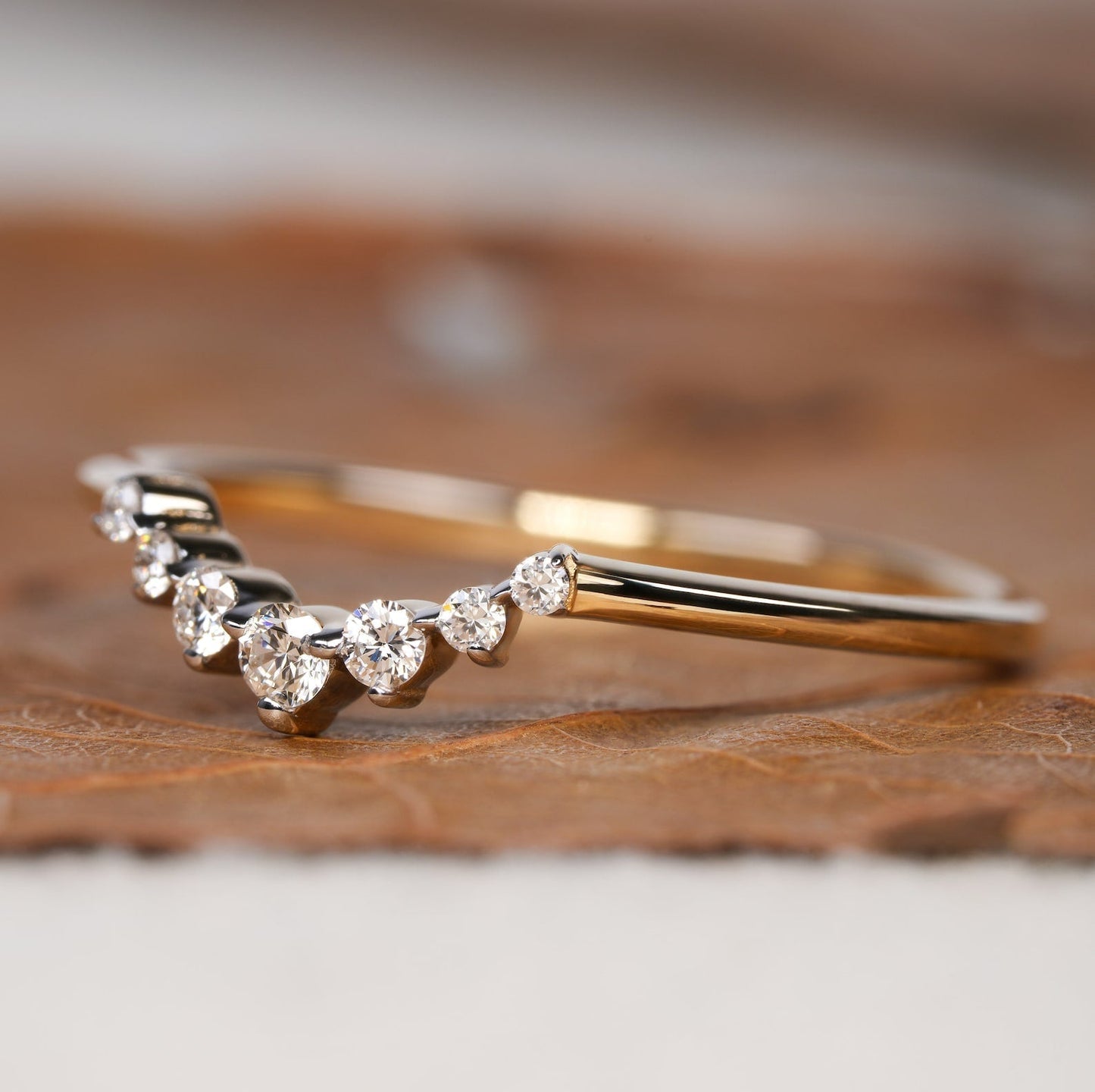 Curved Band with 0.10 TCW Round Cut Moissanite
