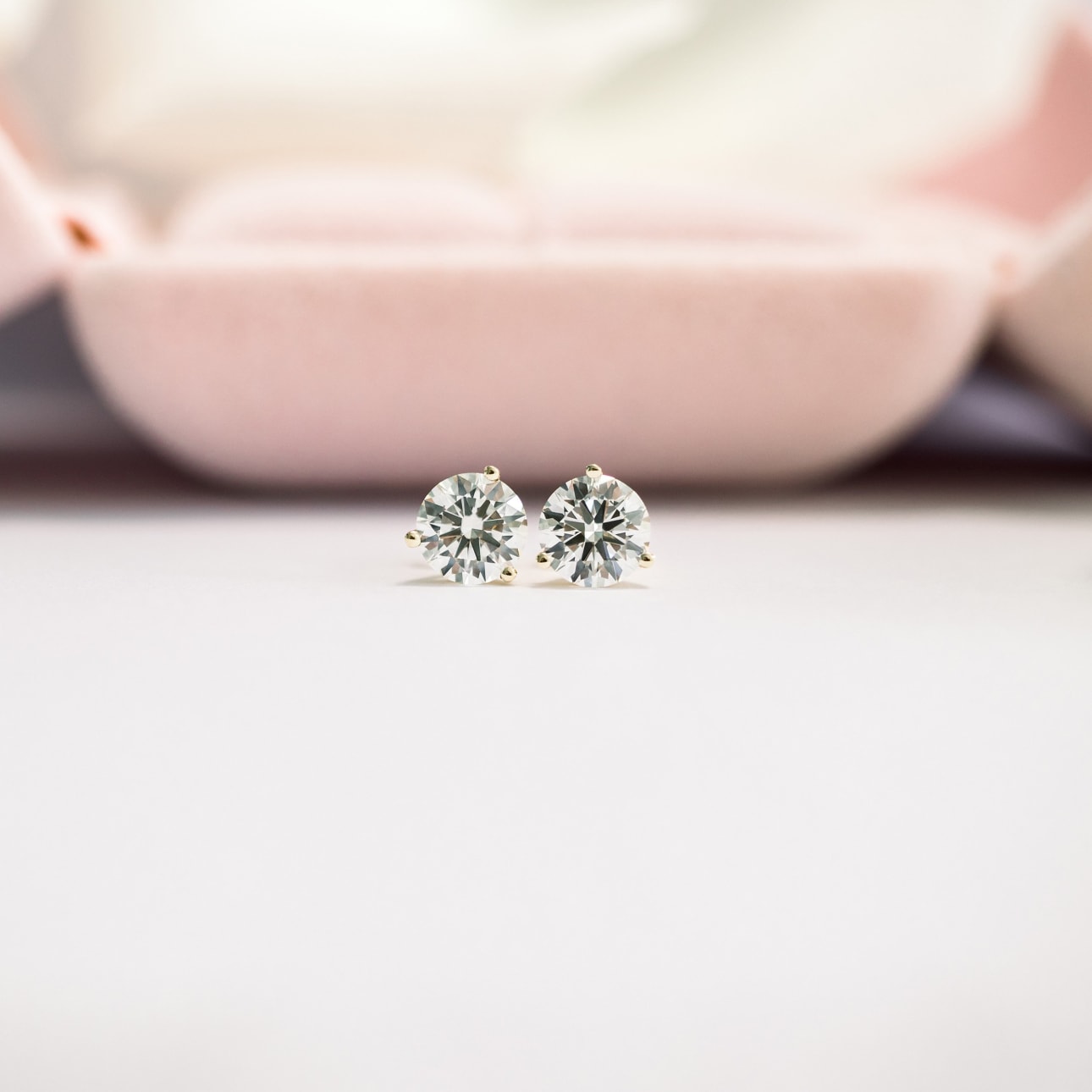 Solitaire Stud Earrings with 0.70 CT-1.50 CT Round Cut Moissanite