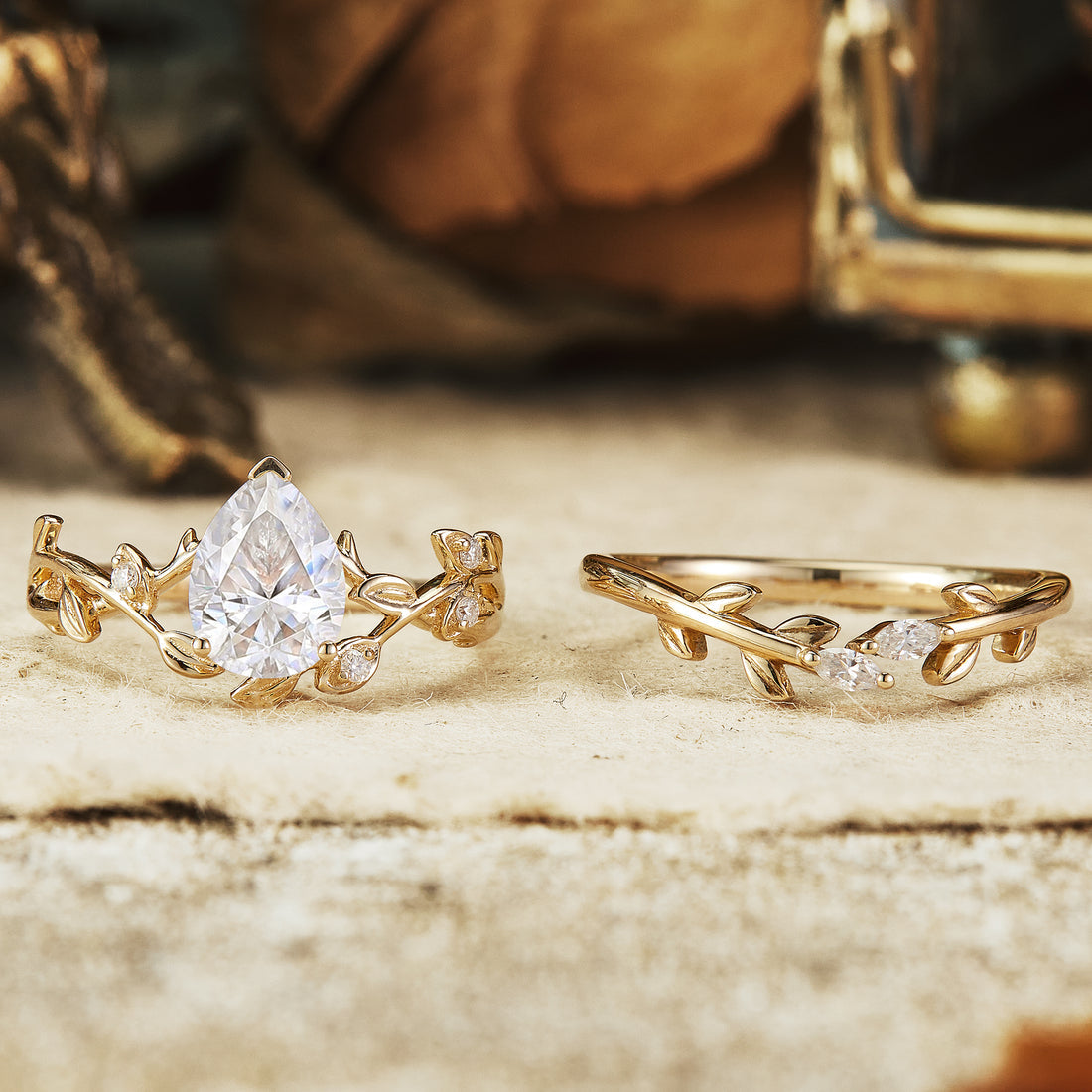 1.2 CT Pear Shaped Moissanite Diamond Bridal Set With Vintage Setting