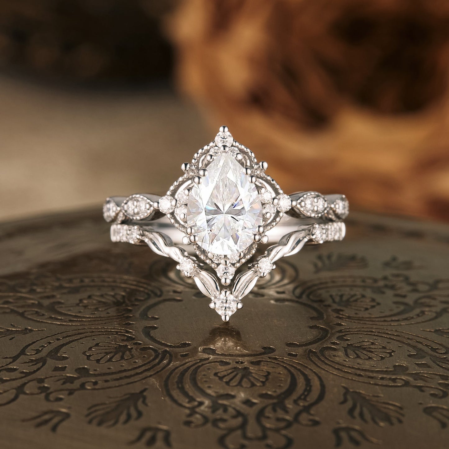1.25 CT Pear Shaped Moissanite Diamond Bridal Set With Vintage Setting