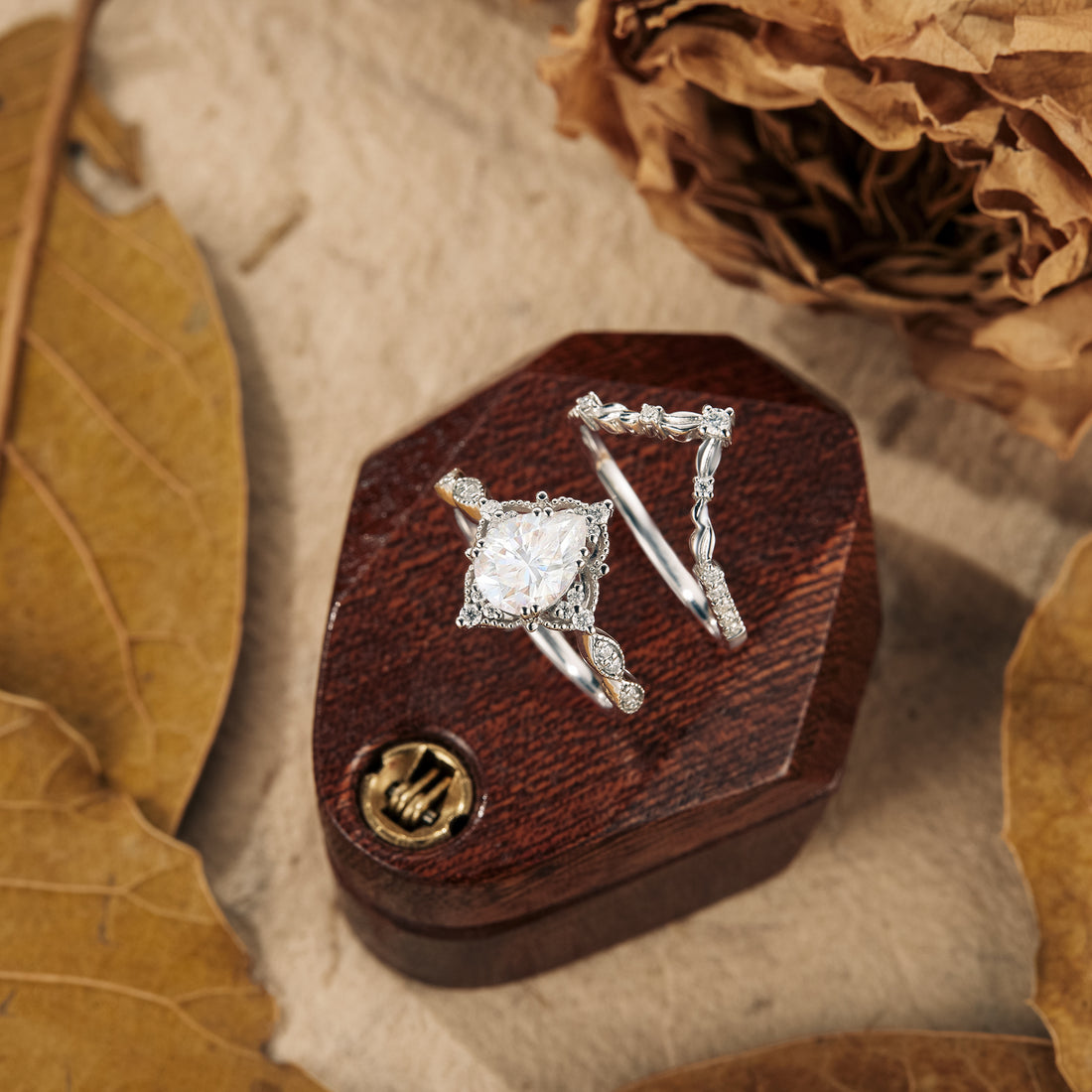1.25 CT Pear Shaped Moissanite Diamond Bridal Set With Vintage Setting