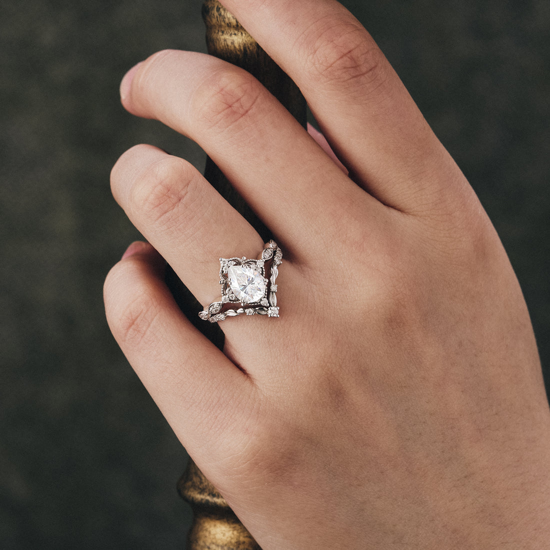 1.25 CT Pear Shaped Moissanite Diamond Bridal Set With Vintage Setting