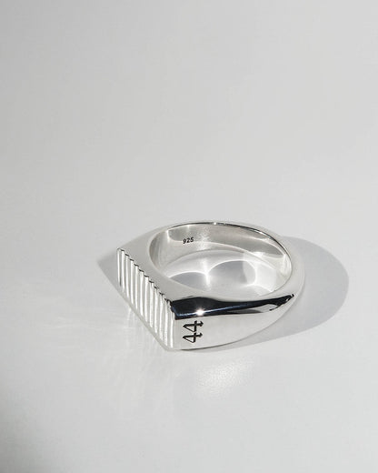 Barrett- Groove Signet Men's Wedding Band