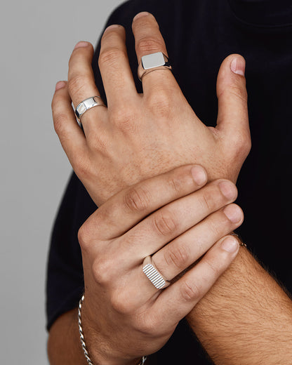 Barrett- Groove Signet Men's Wedding Band