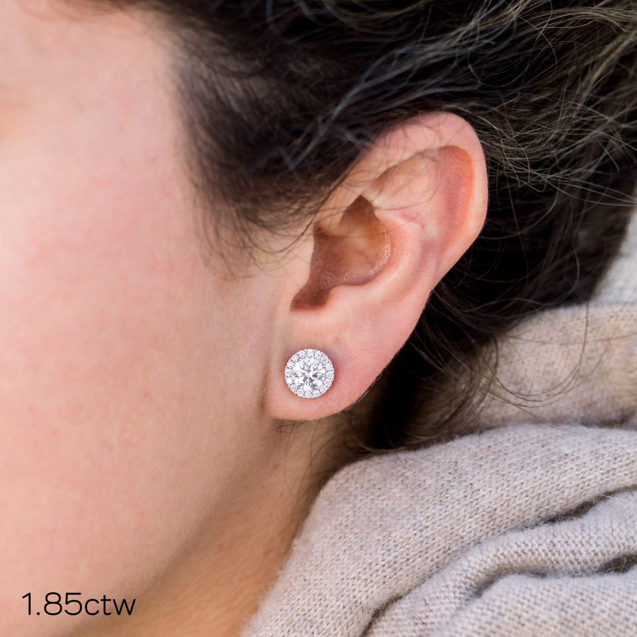 Halo Stud Earrings with 0.85 CT-1.85 CT Round Cut Moissanite