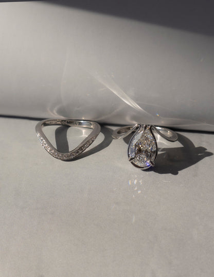 1.25 - 2.0 CT Pear Shaped Lab Grown Diamond Unique Style Engagement Ring
