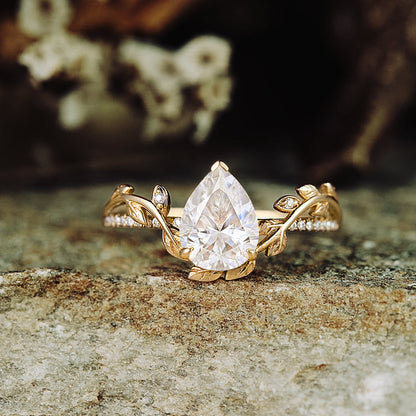 1.25 CT Carat Pear Shape Moissanite diamond Vintage Engagement Ring