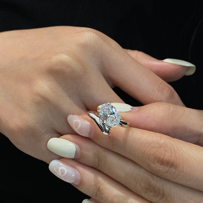 Oval cut CVD diamond unique engagement ring