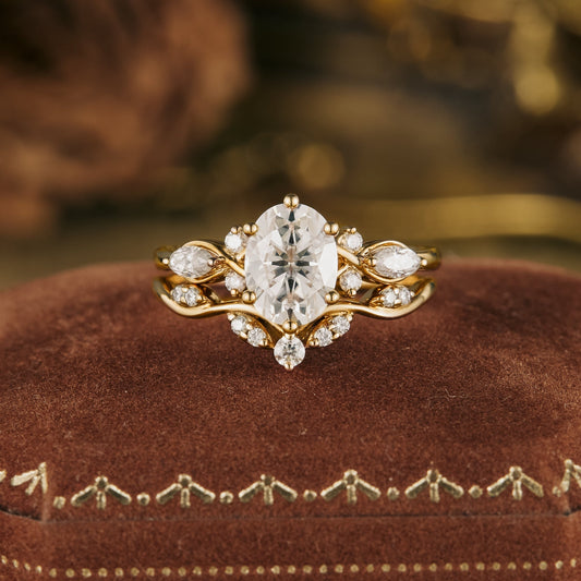 Oval moissanite diamond bridal set with vintage setting