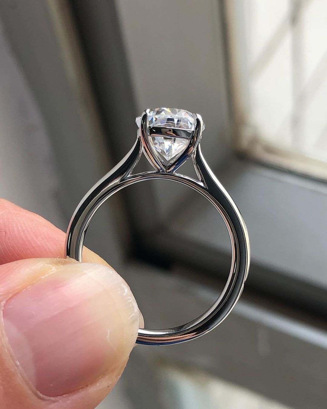 Solitaire Ring with 1.33 CT Oval Cut Moissanite