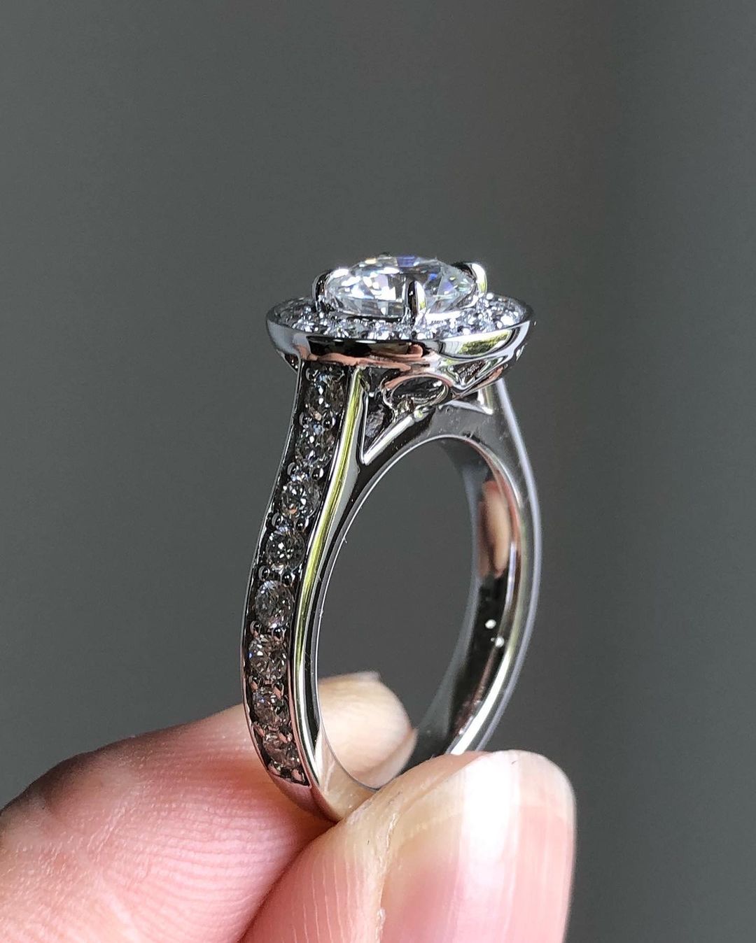 Halo & Pave Ring with 1.0 CT Round Cut Moissanite