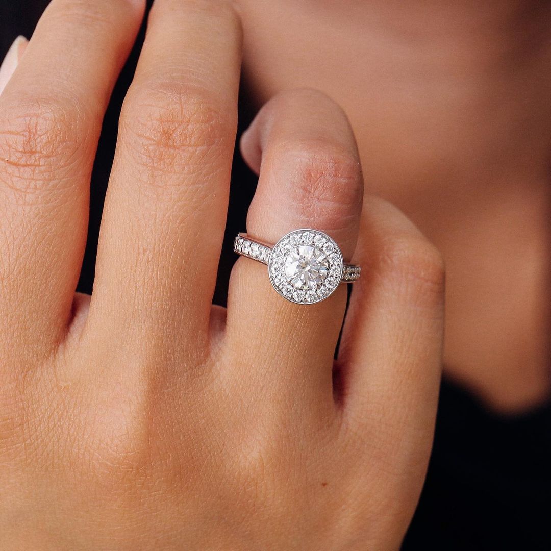 Halo & Pave Ring with 1.0 CT Round Cut Moissanite
