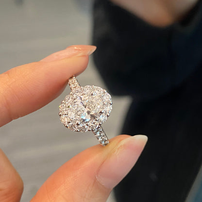 1.0-3.0 CT Oval E/VVS2 CVD Diamond Pave Engagement Ring
