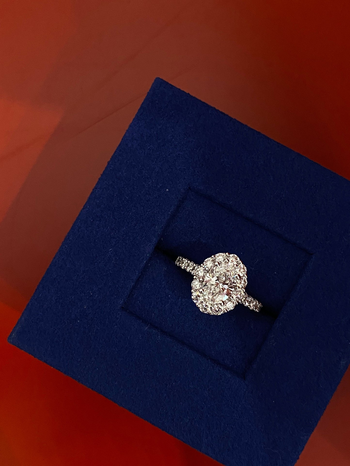 1.0-3.0 CT Oval E/VVS2 CVD Diamond Pave Engagement Ring