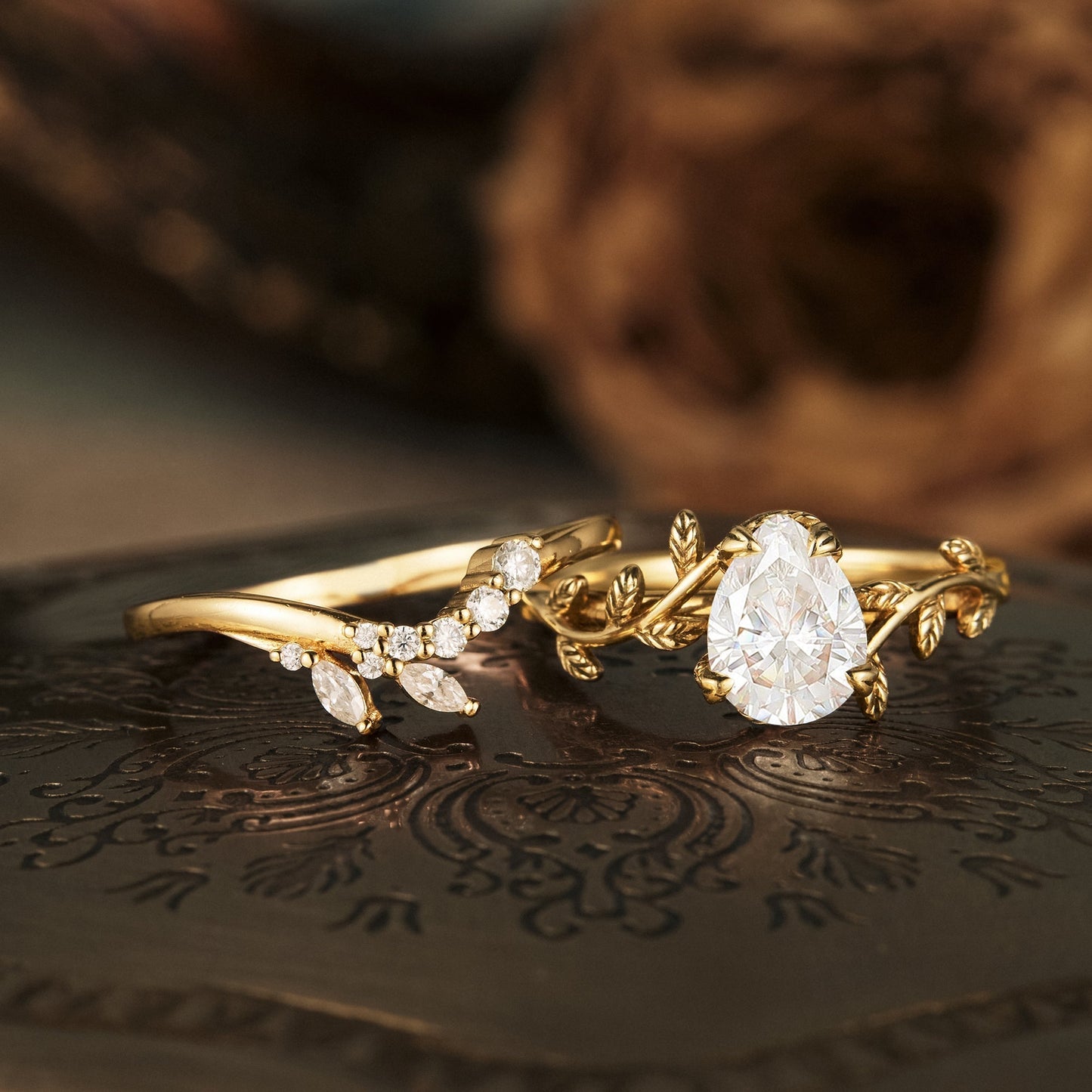 1.25 CT Pear Shaped Moissanite Diamond Bridal Set With Vintage Setting