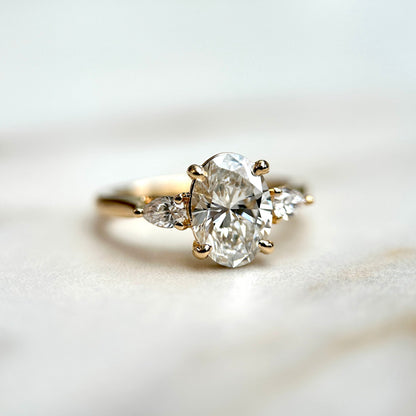 1.50 CT Oval E/VS1 CVD Diamond Three Stone Engagement Ring