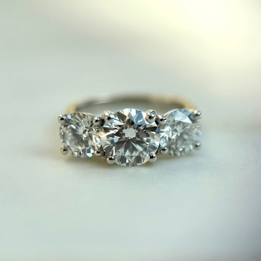 3.0 CT Round E/VS1 CVD Diamond Three Stone Engagement Ring