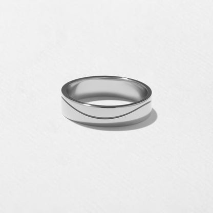 Blythe- Wave Men's Wedding Band