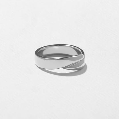 Briar- Crossover Men's Wedding Band
