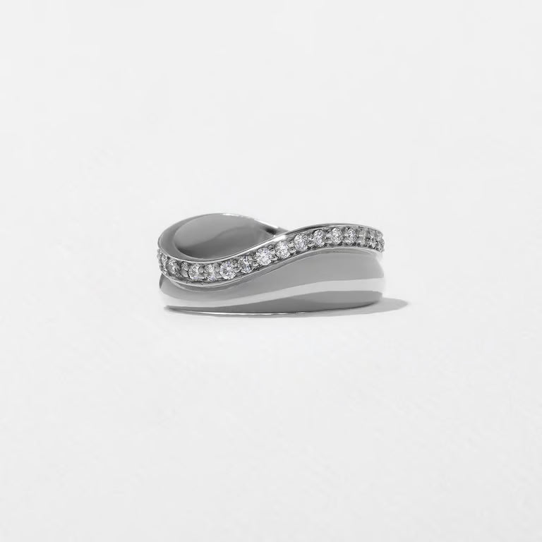Clementine- Round Wave Bold Lab Grown Diamond Wedding Band