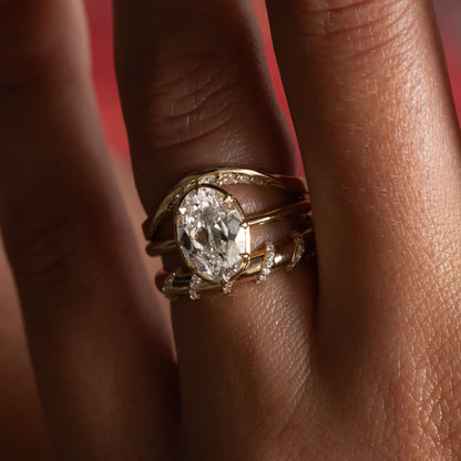 Eira- Round Curved Lab Grown Diamond Wedding Band