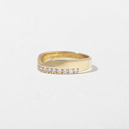 Gwyneth- Round Wide Lab Grown Diamond Wedding Band