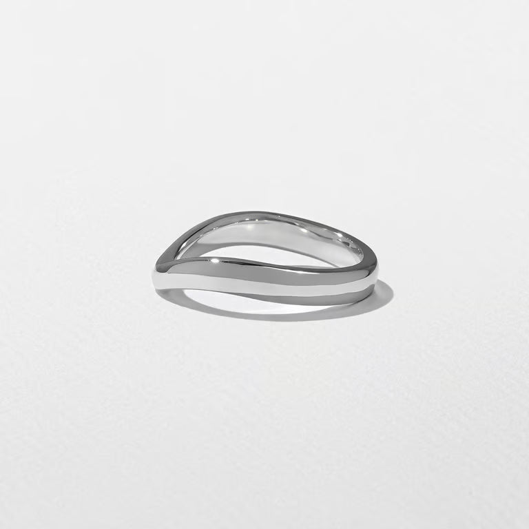 Halcyon- Curved Wedding Band