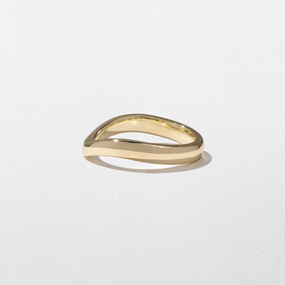 Halcyon- Curved Wedding Band