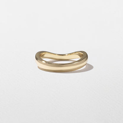 Halcyon- Curved Wedding Band
