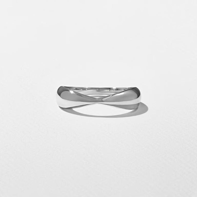 Haven- Crossover Wedding Band