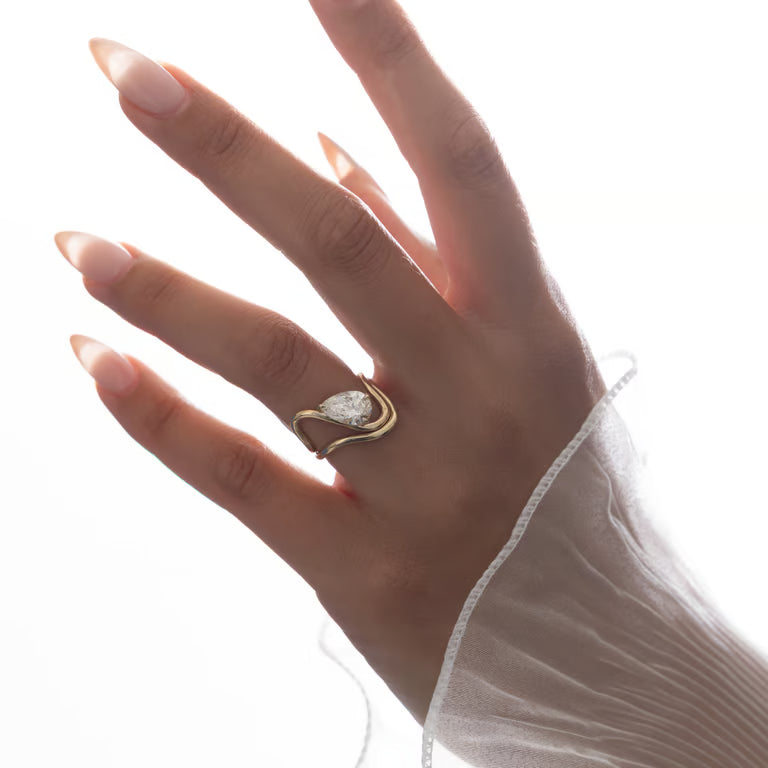 Honor- Plain Curved Wedding Band