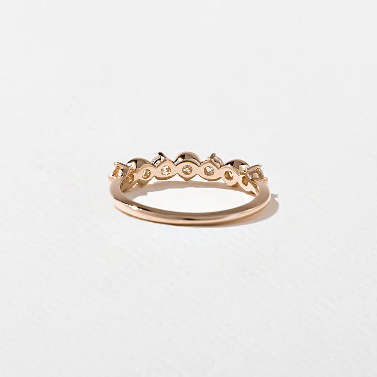 Ismene- Round Wave Lab Grown Diamond Wedding Band