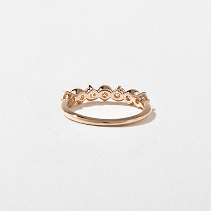 Ismene- Round Wave Lab Grown Diamond Wedding Band